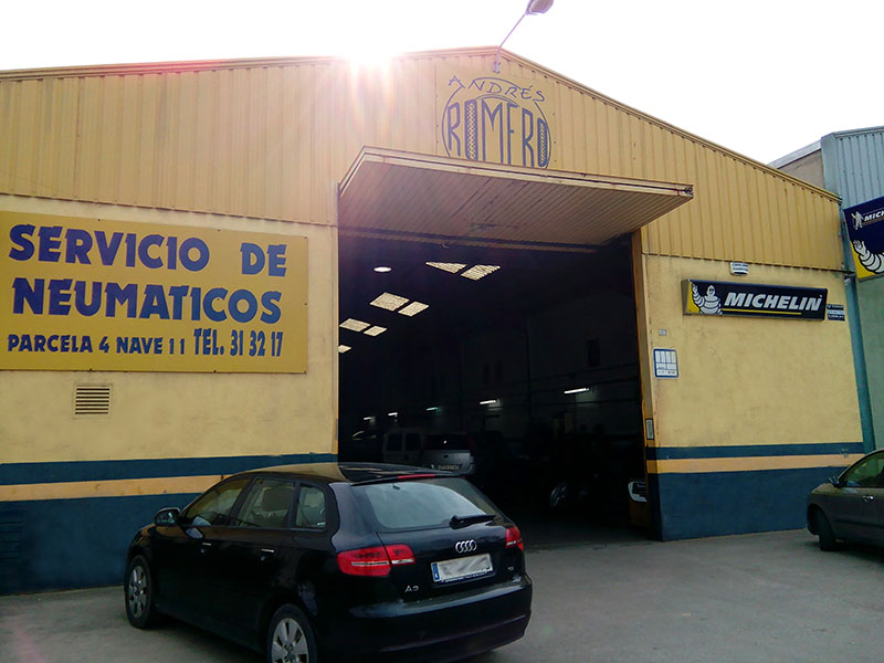 Pneumàtics Romero exterior 2 Pneumàtics Romero exterior 2