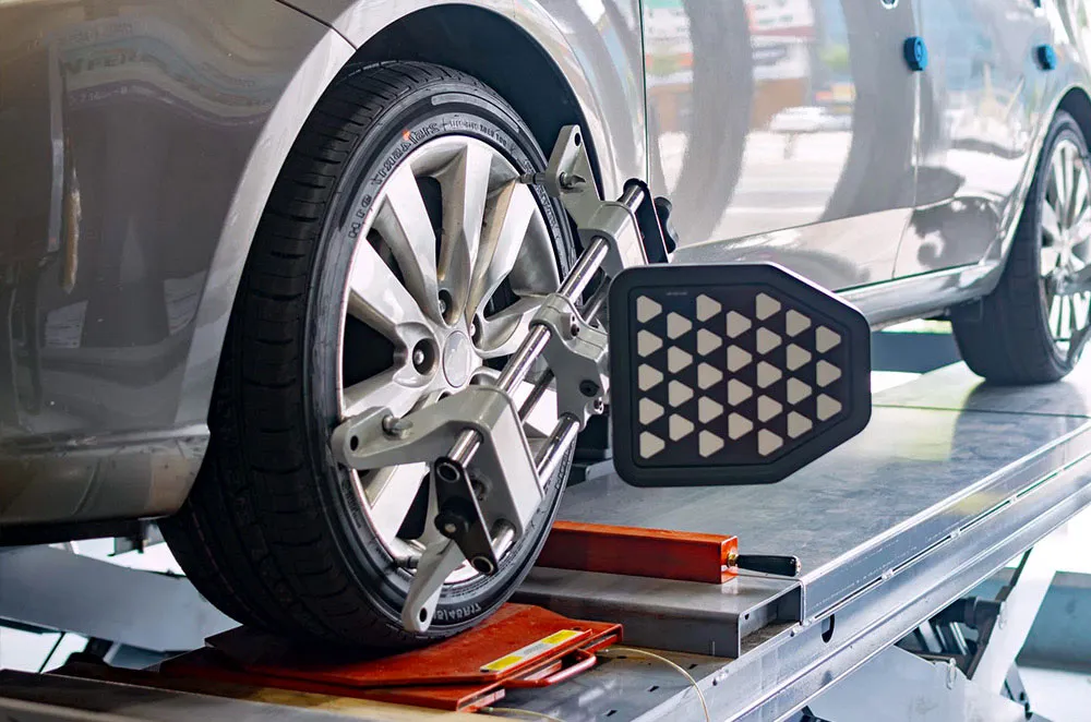 alineado direcci贸n Reus ruedas coches Taller alineado direcci贸n Reus ruedas coches Taller